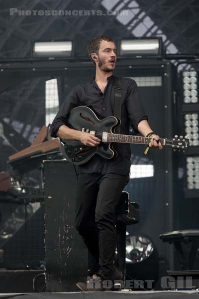 EDITORS - 2017-07-23 - PARIS - Hippodrome de Longchamp - Main Stage 1 - Thomas Michael Henry Smith